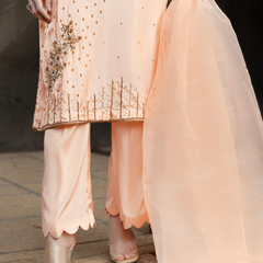 CREAMY PEACH