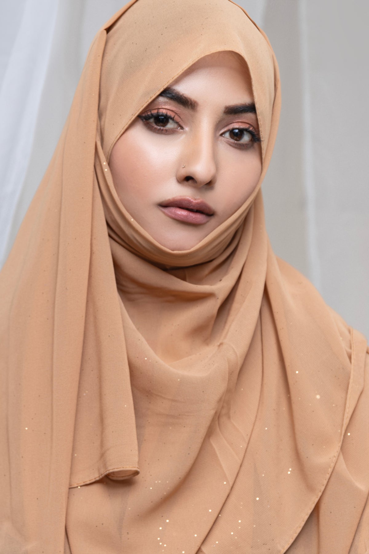LIGHT BROWN