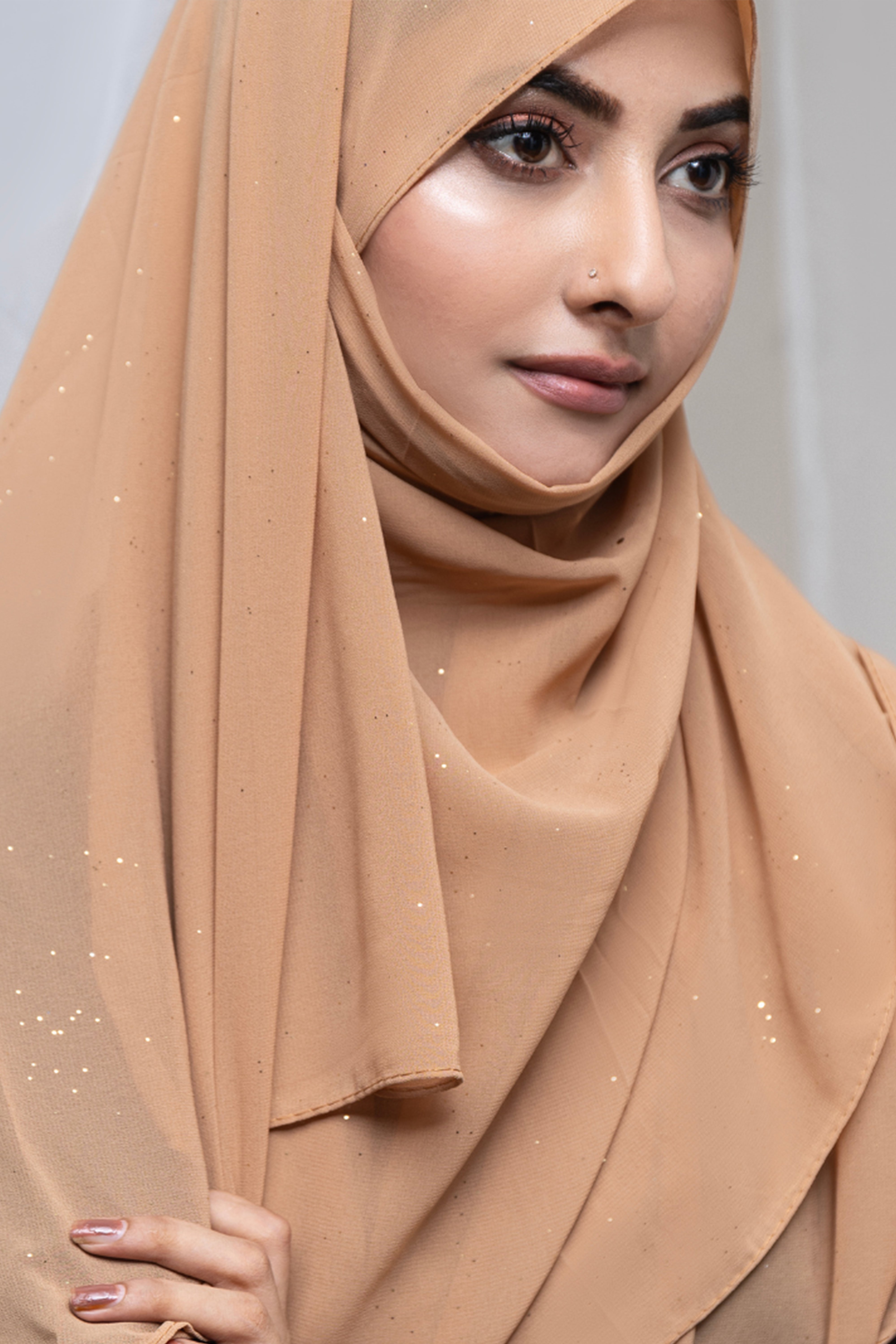 LIGHT BROWN
