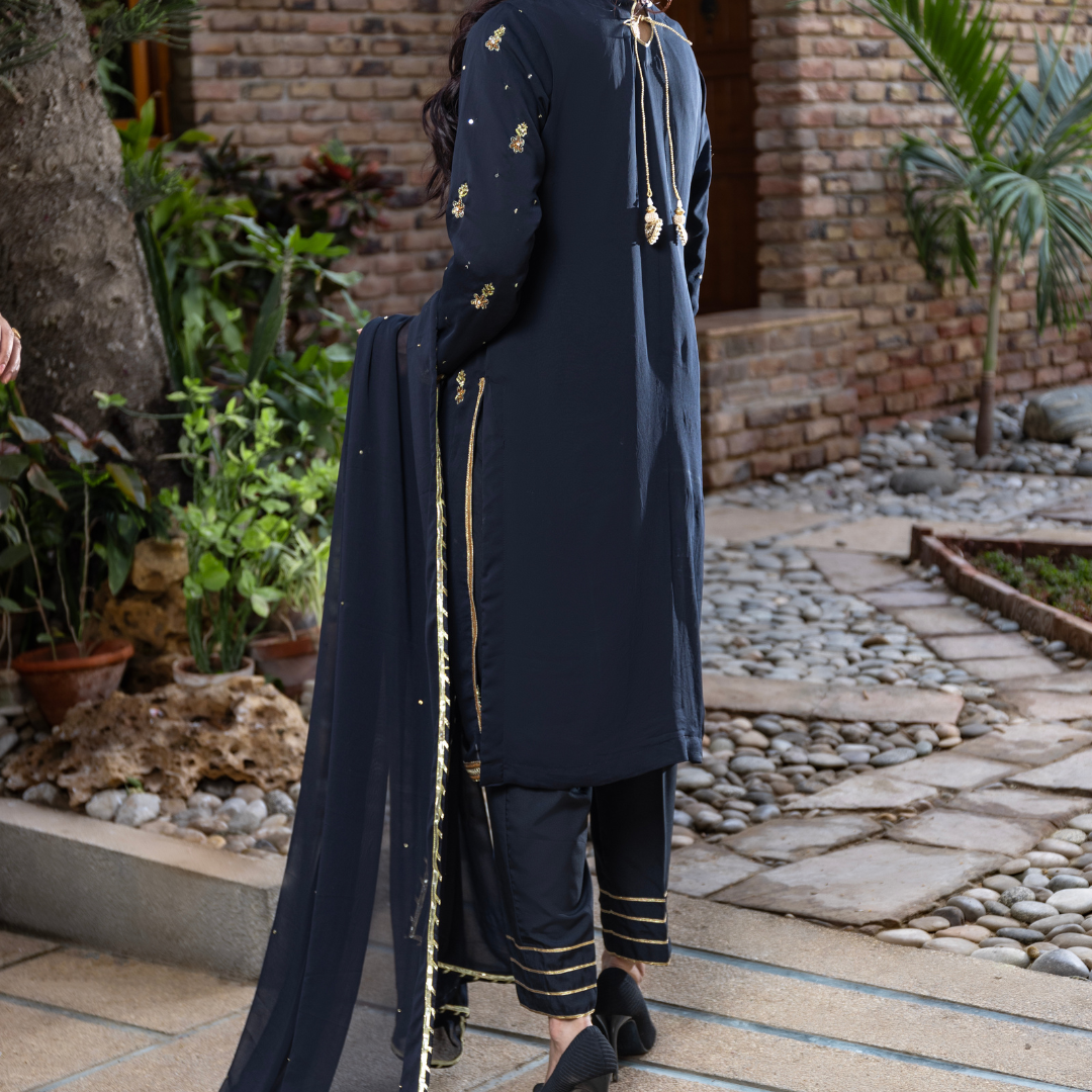 MAJESTY BLACK