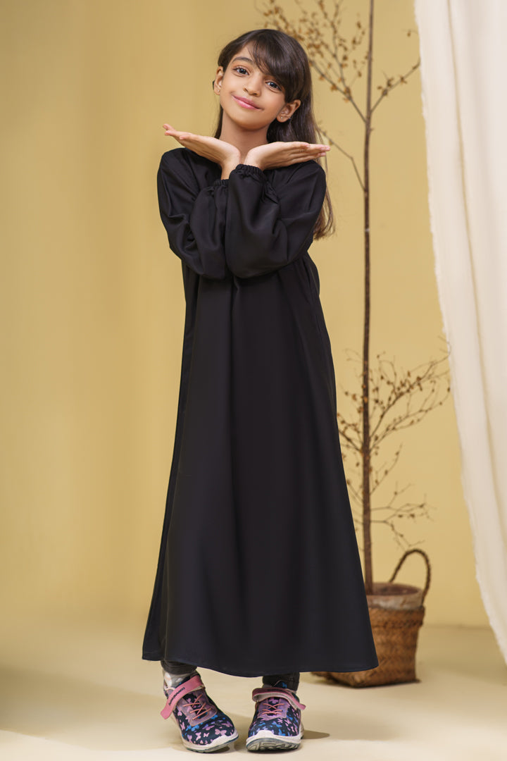 BLACK MODESTY