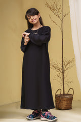 BLACK MODESTY