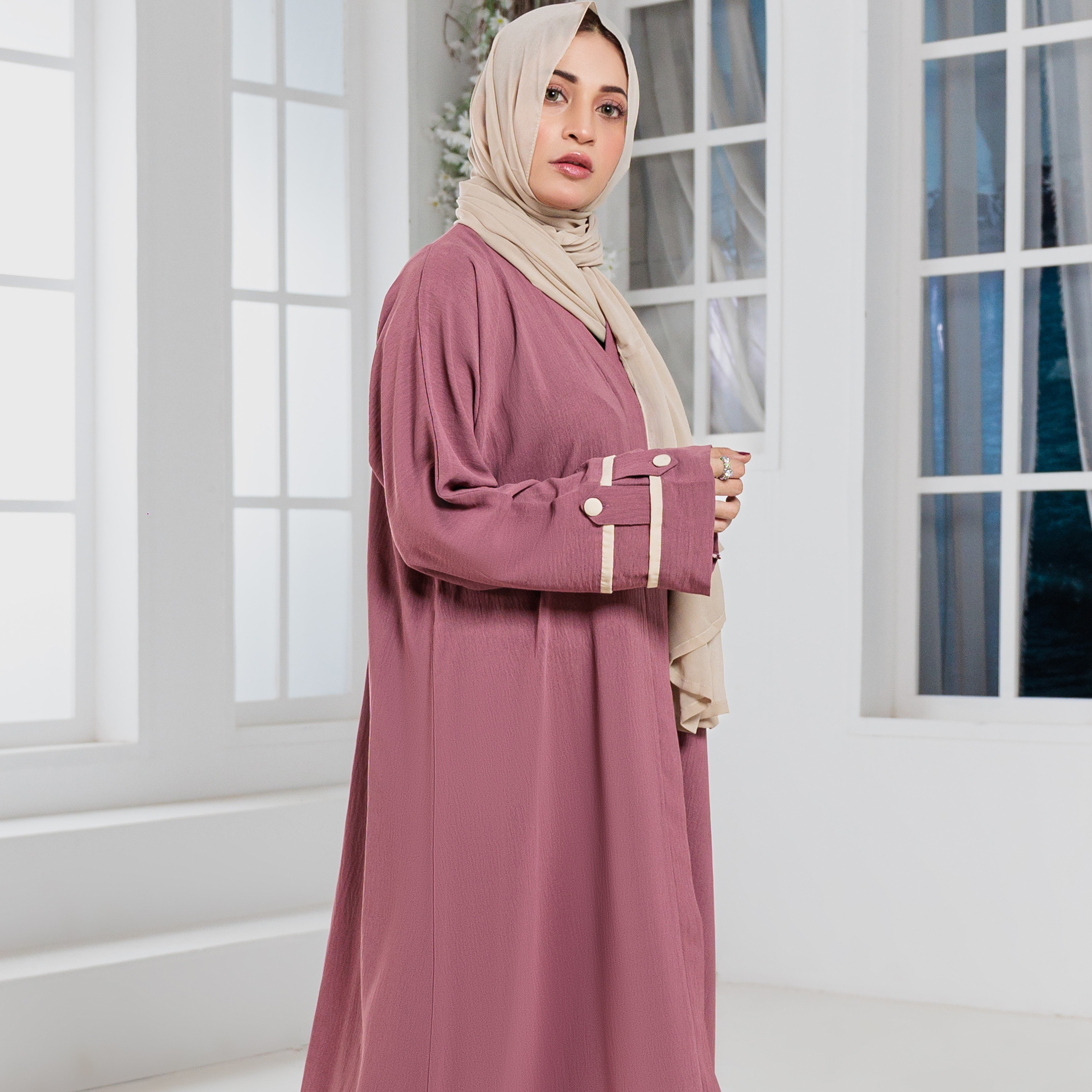 LINA ABAYA