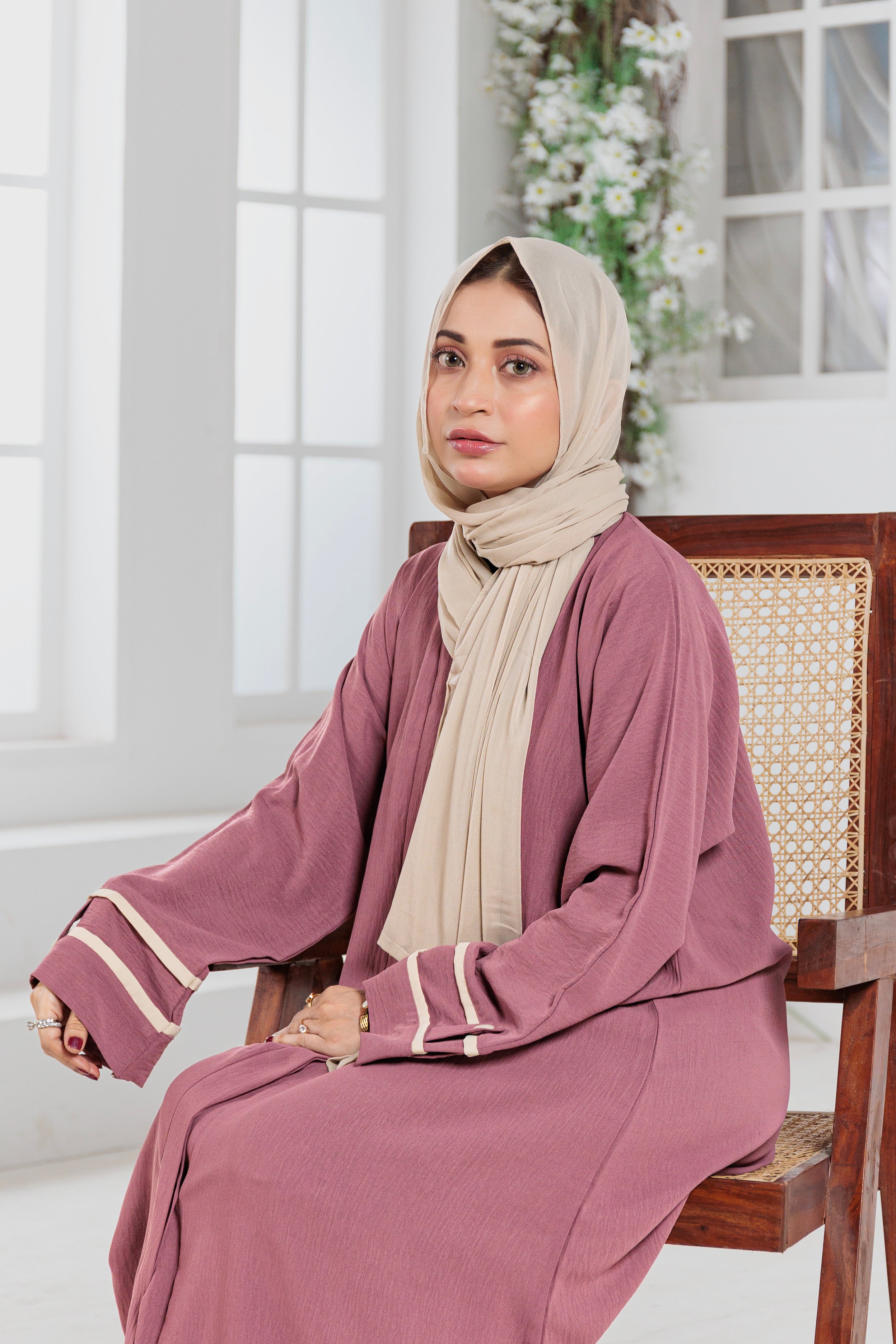 LINA ABAYA