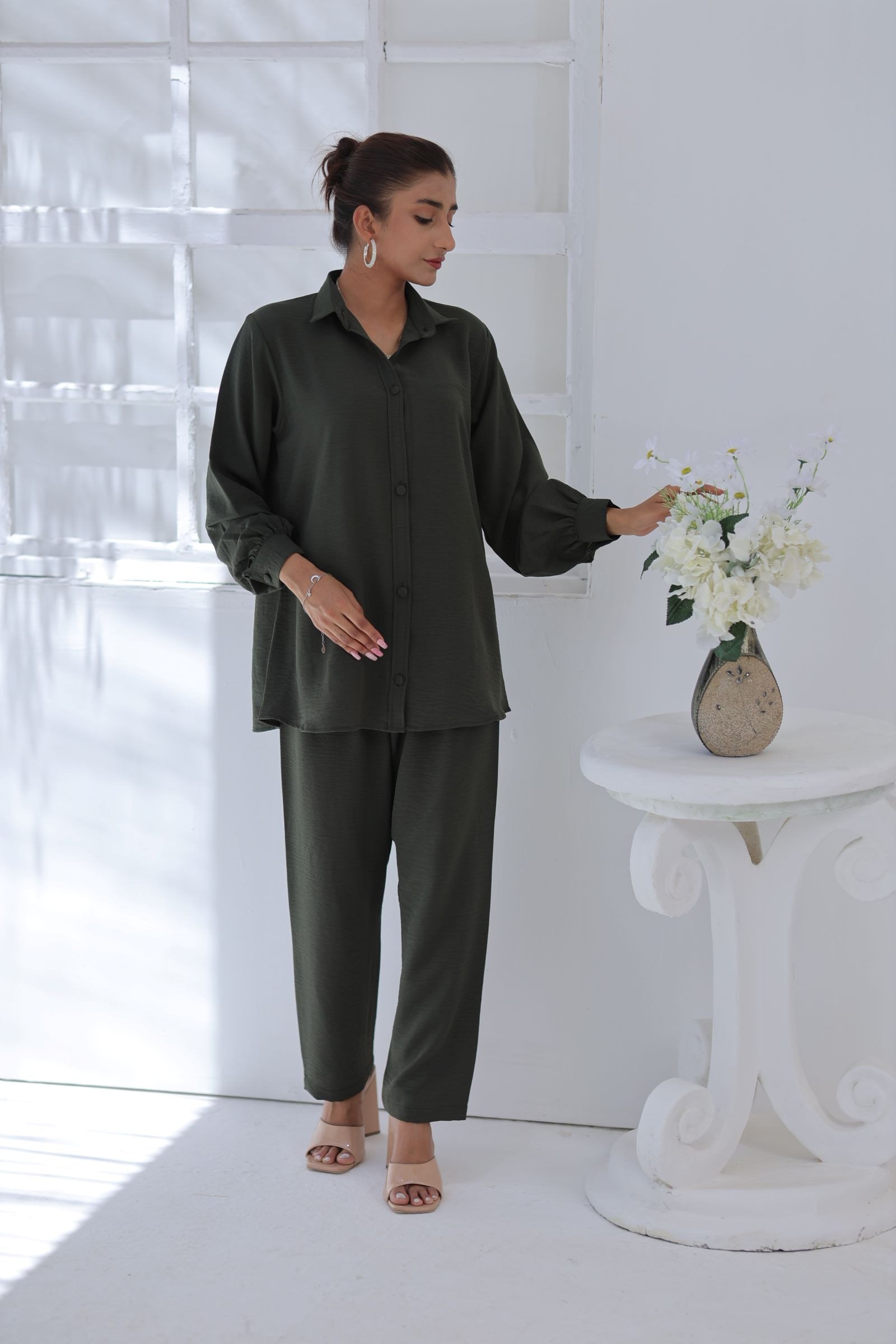 THE VIVIAN SET